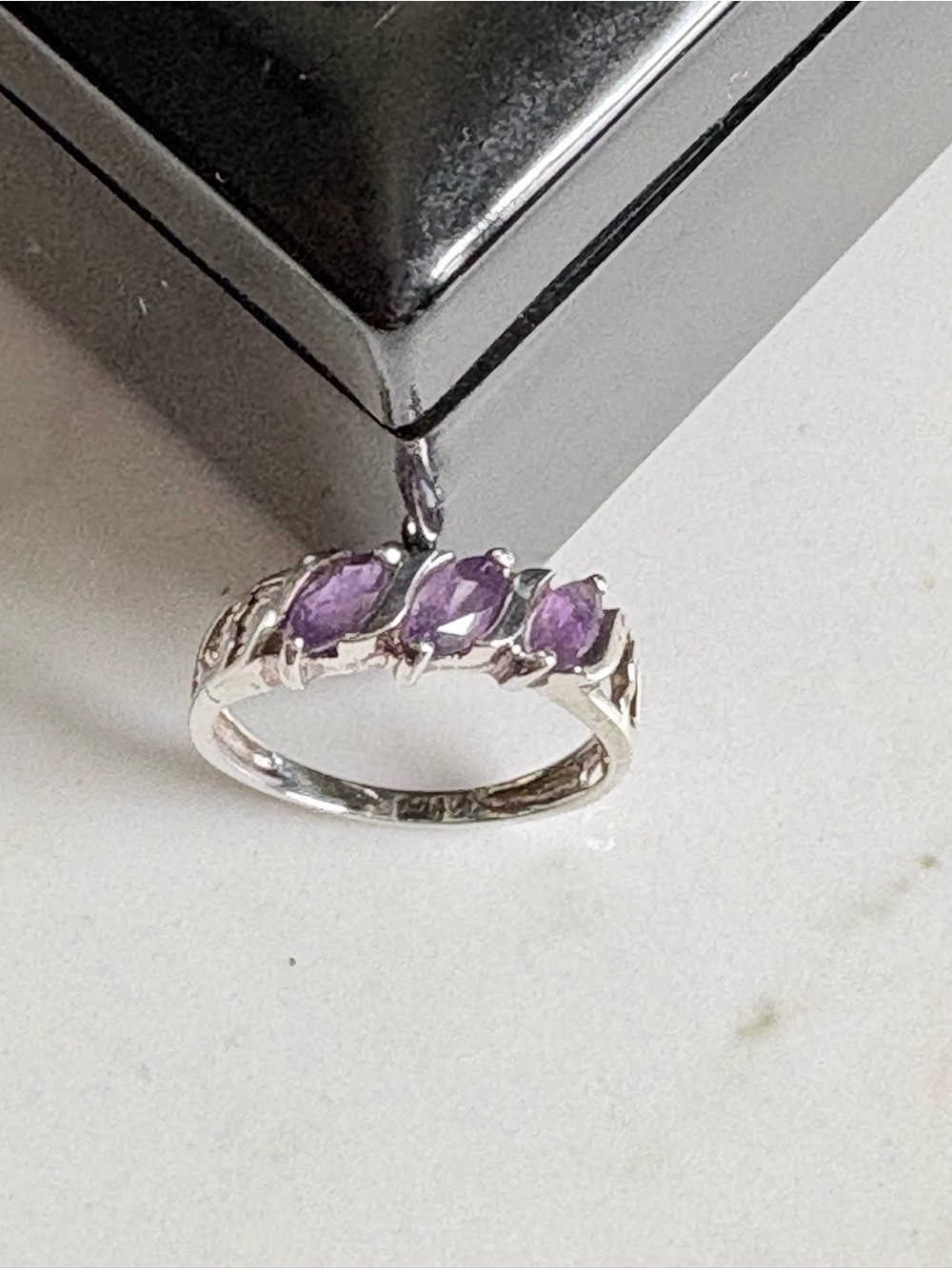 Vintage Avon 925 Sterling Triple Amethyst Marquise Ring Sz 7 NIB